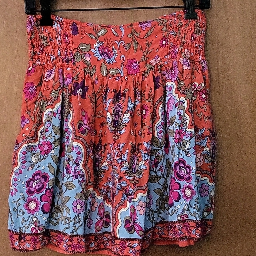 Xhilaration, M patterned skirt